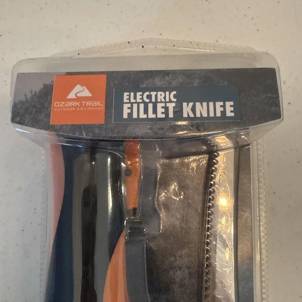 Ozark Trail Electric Fishing Fillet‎ Knife with serrrated blade